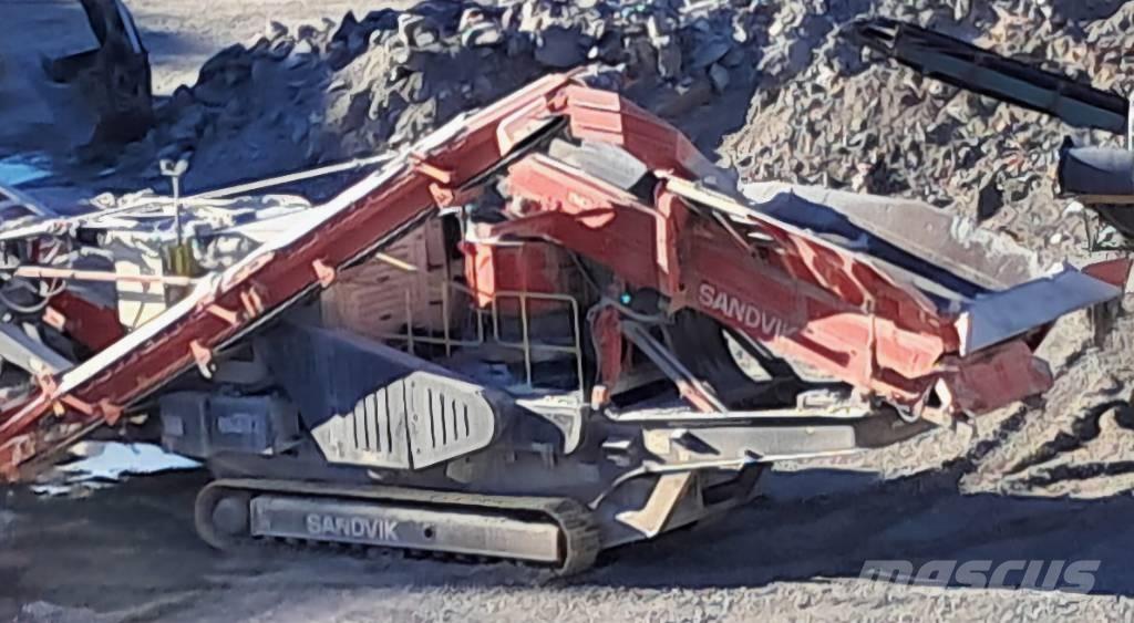 Sandvik QH 332 DDHS Mobile Brecher