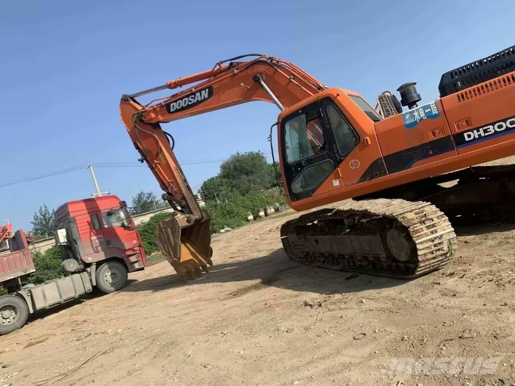 Doosan DH300 Raupenbagger