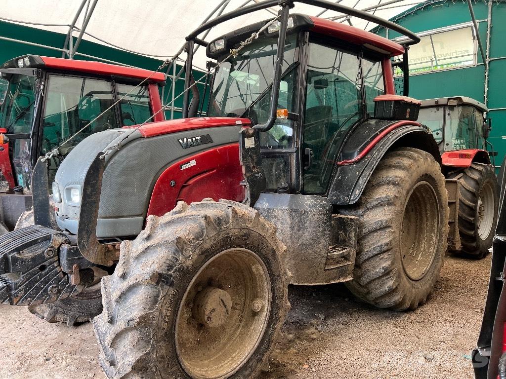 Valtra N 121 Forsttraktoren