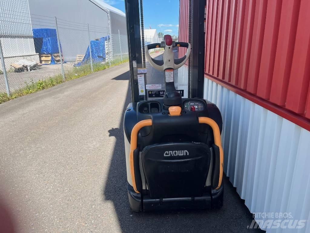 Crown ET4000-1.2 Deichselstapler