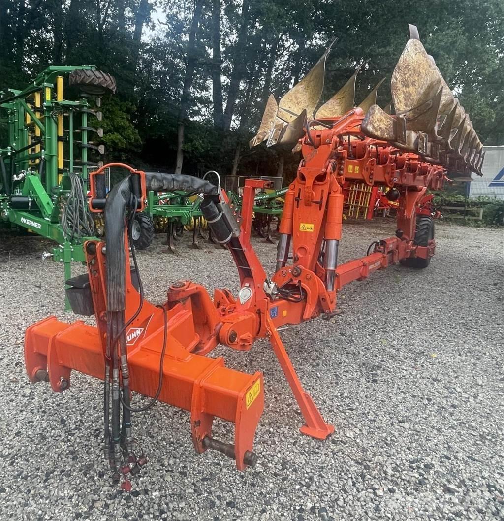 Kuhn Varileader 8 Wendepflüge