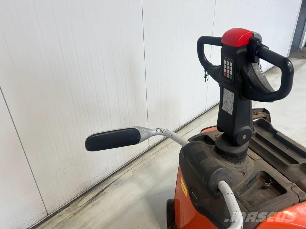 BT LPE250 Gabelstapler mit Fahrerstand