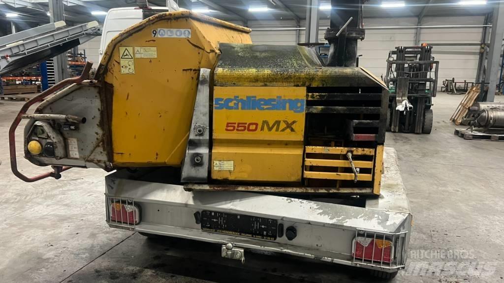 Schliesing 550 MX Forstanhänger