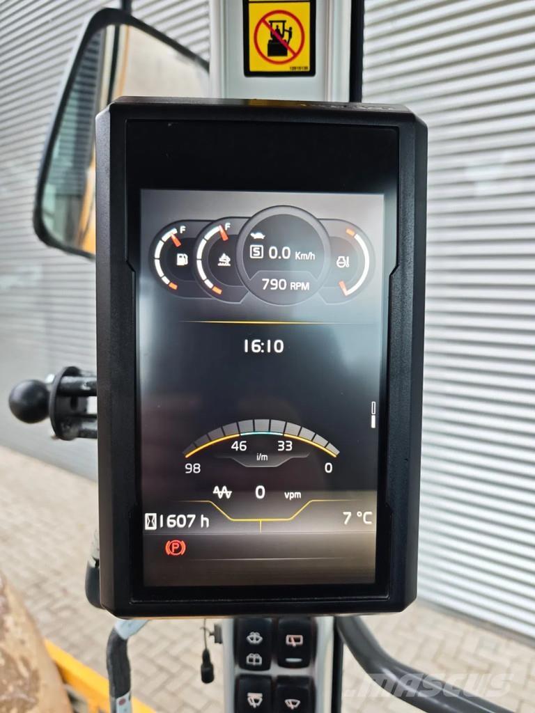 Volvo SD135B Gummiradwalzen