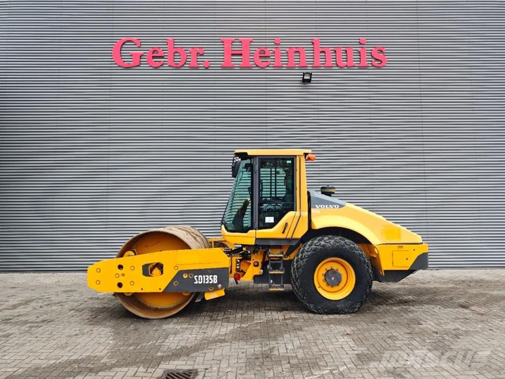 Volvo SD135B Gummiradwalzen