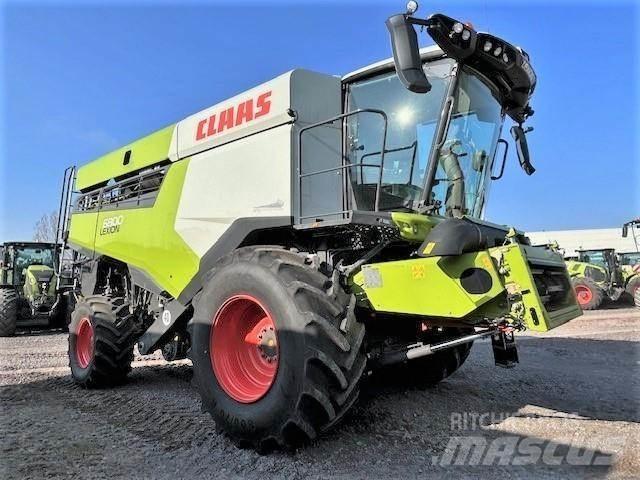 CLAAS LEXION 6800 Mähdrescher