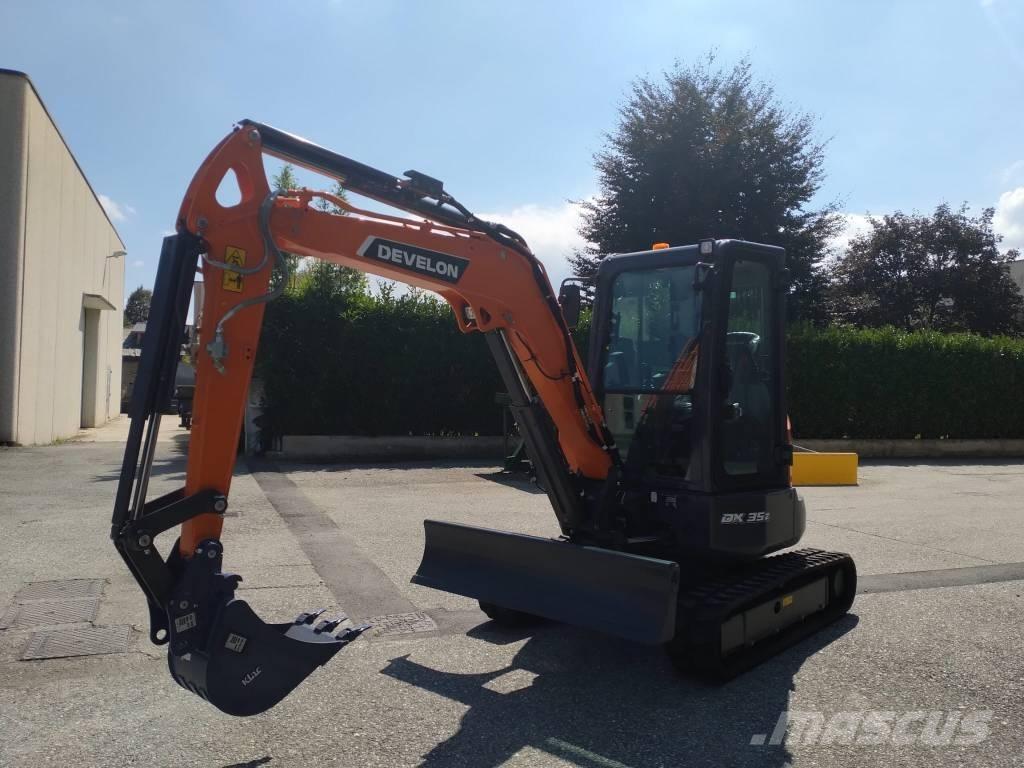 Develon DX 35 Z-7 Minibagger < 7t