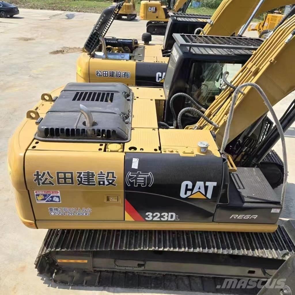 CAT 323 D L Raupenbagger