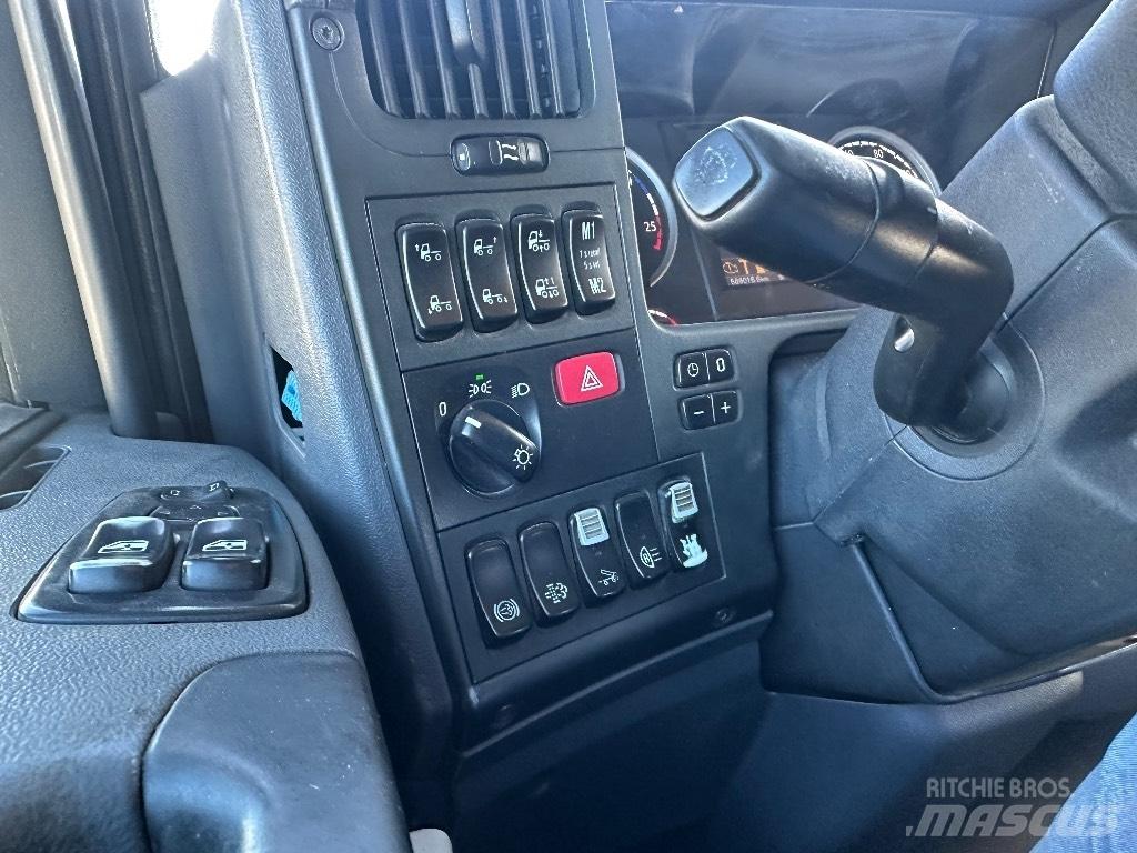 Scania P450 8x2*6 Abrollkipper