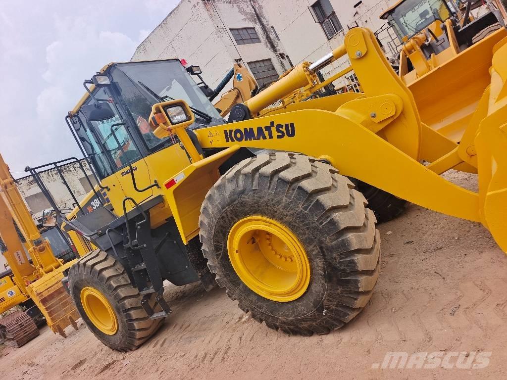 Komatsu WA 380 Raupenbagger