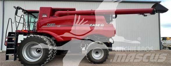 Case IH 8250 Mähdrescher