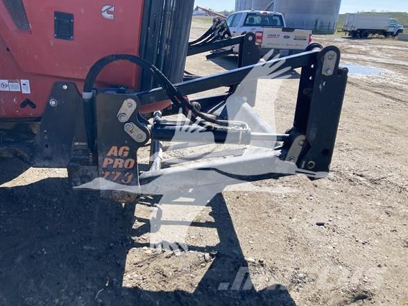 Versatile 550 Traktoren