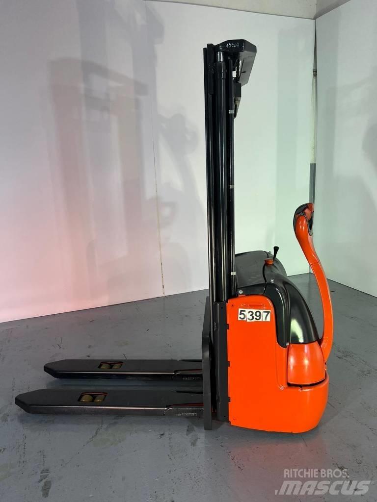 Linde L10 Deichselstapler