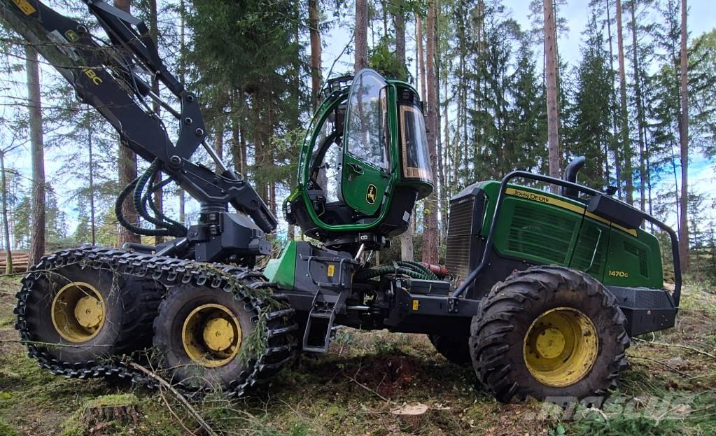 John Deere 1470 G Harvester