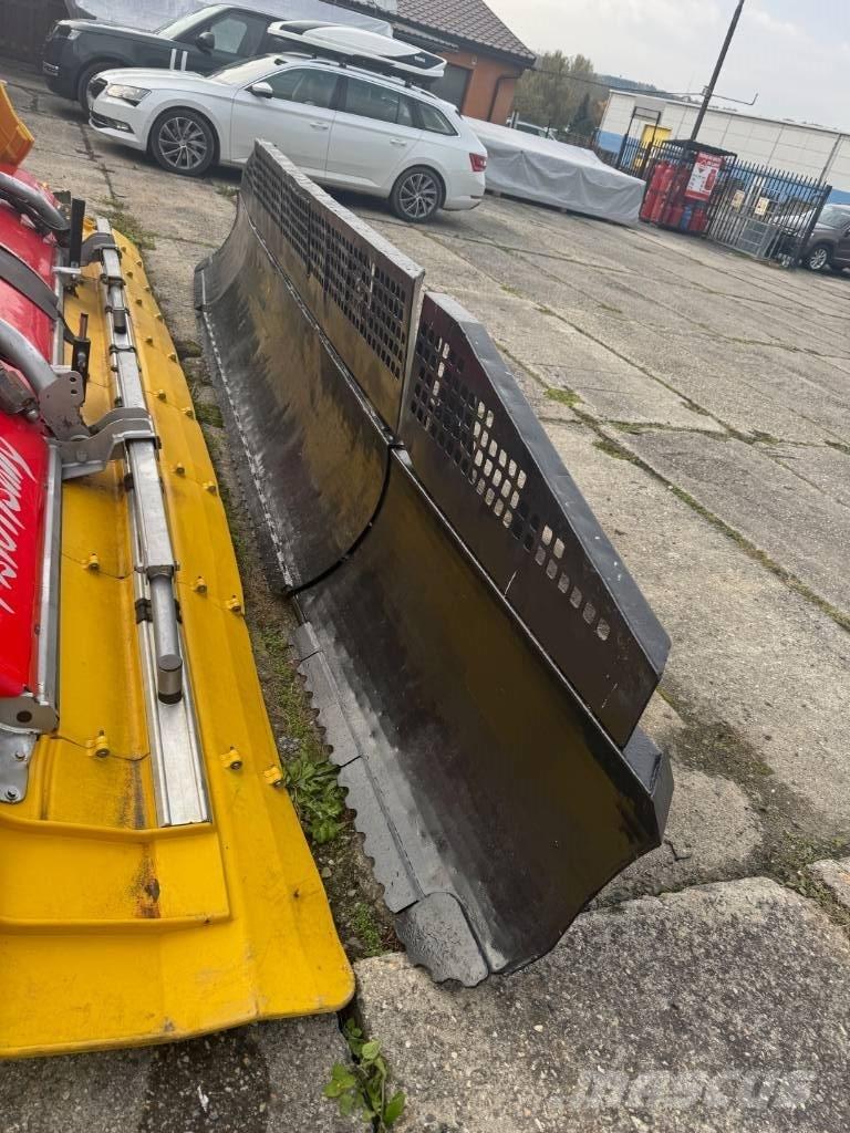 Kässbohrer PB 300 W Pistenraupen