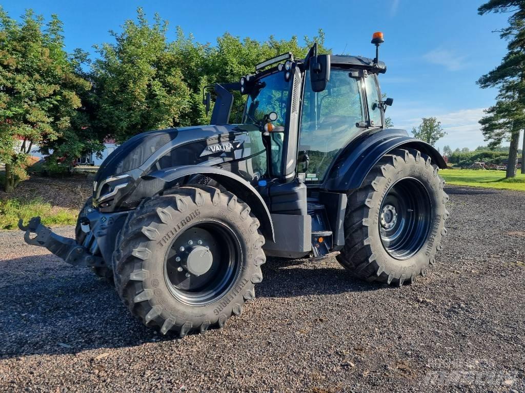 Valtra T175D Traktoren