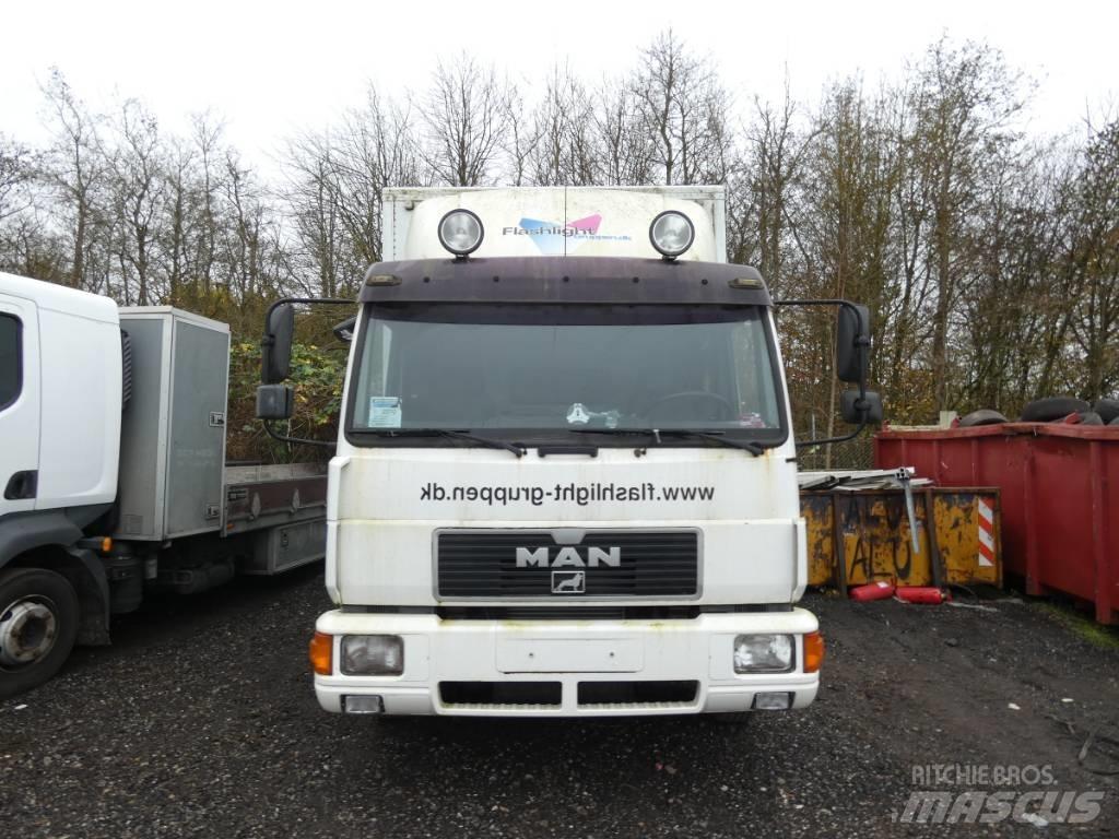 MAN 8.224 Kastenaufbau
