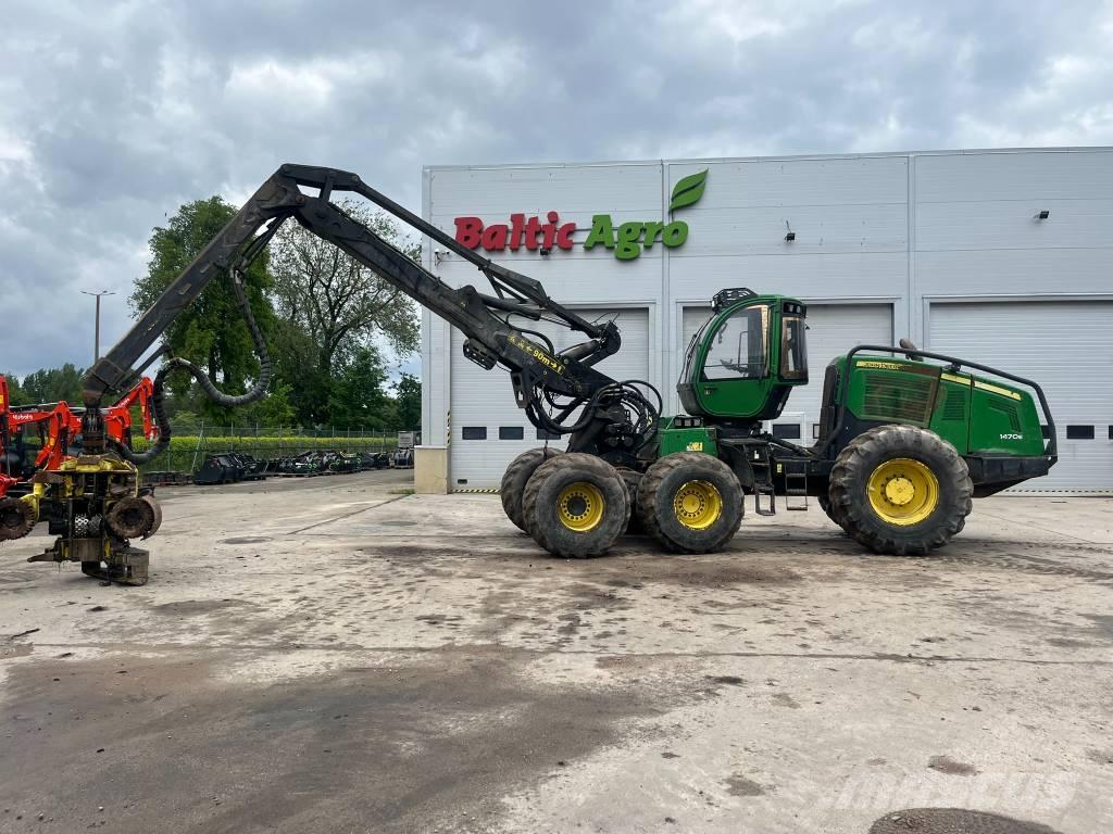 John Deere 1470 E Harvester