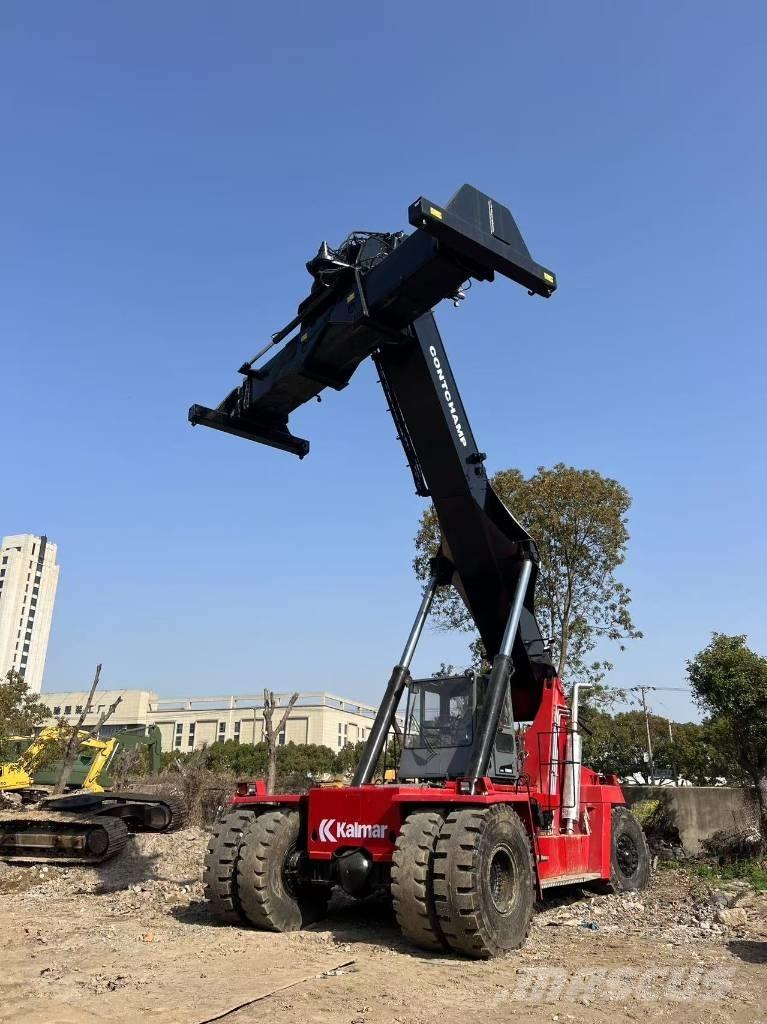 Kalmar DRT 450 Reach-Stacker