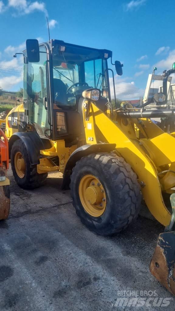 CAT 907M Radlader