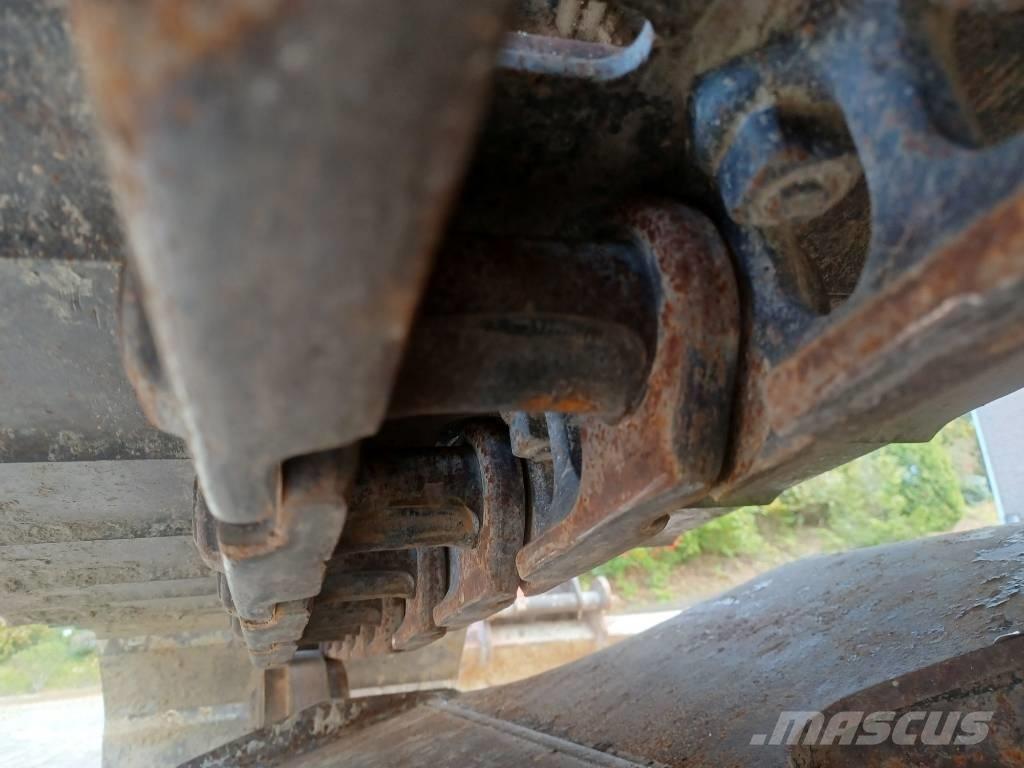 Hitachi ZX 135 US-6 Raupenbagger