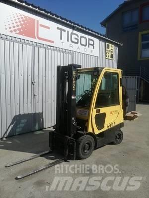 Hyster H 1.8 FT Gas Stapler