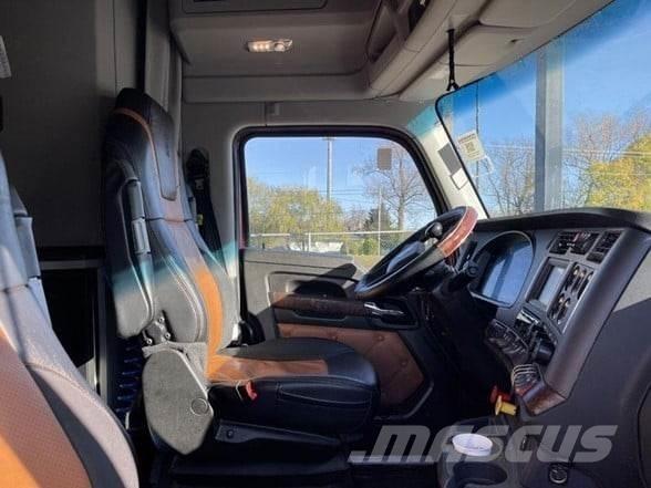 Kenworth T680 Sattelzugmaschinen
