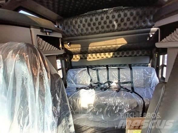 Kenworth W900L Sattelzugmaschinen