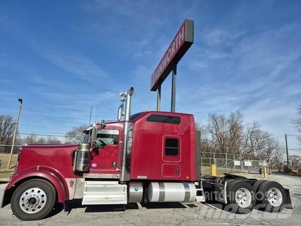 Kenworth W900L Sattelzugmaschinen