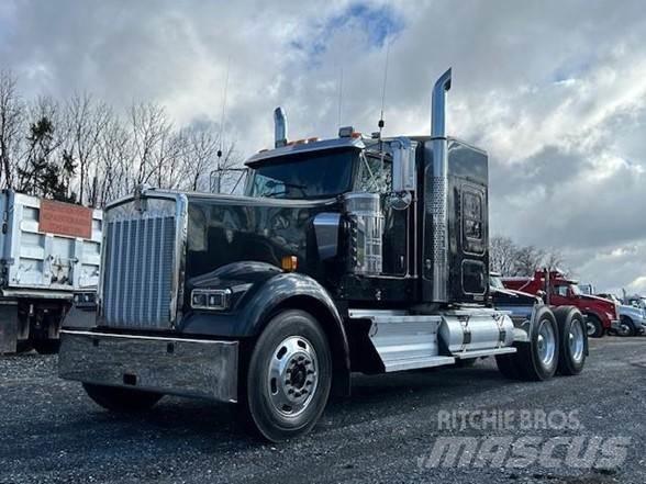Kenworth W900L Sattelzugmaschinen