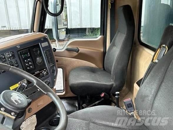Mack GRANITE GU713 Kipper