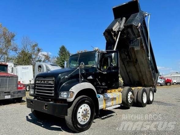 Mack GRANITE GU713 Kipper