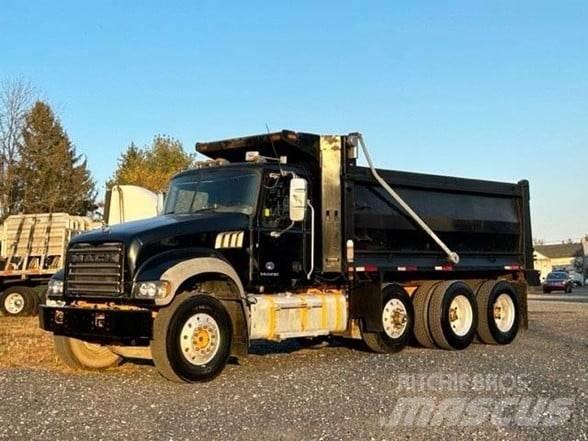 Mack GRANITE GU713 Kipper