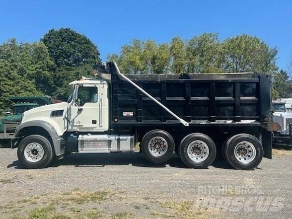 Mack GRANITE GU713 Kipper