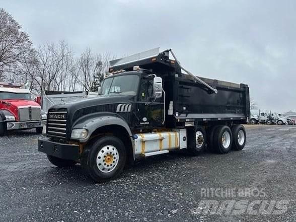 Mack GRANITE GU713 Kipper