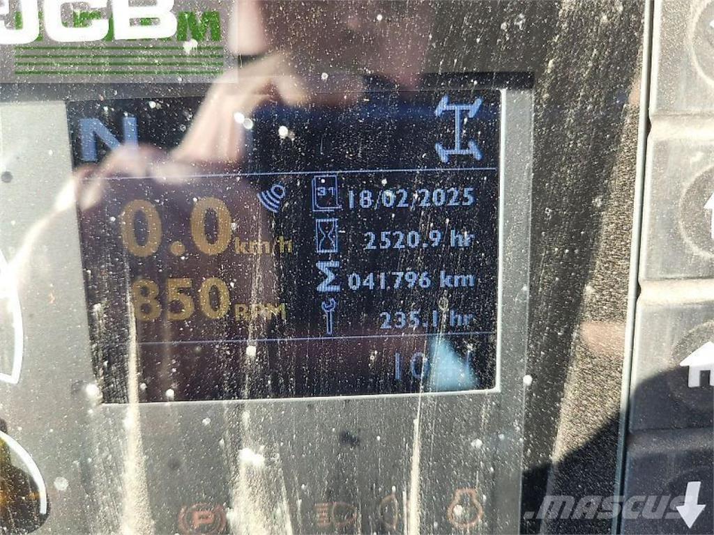 JCB 4220 fastrac Traktoren