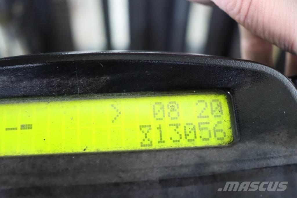 Hyster S3.0FT Gas Stapler