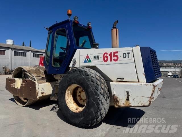  COMPACTOR MV 615 DT Erdbauwalzen