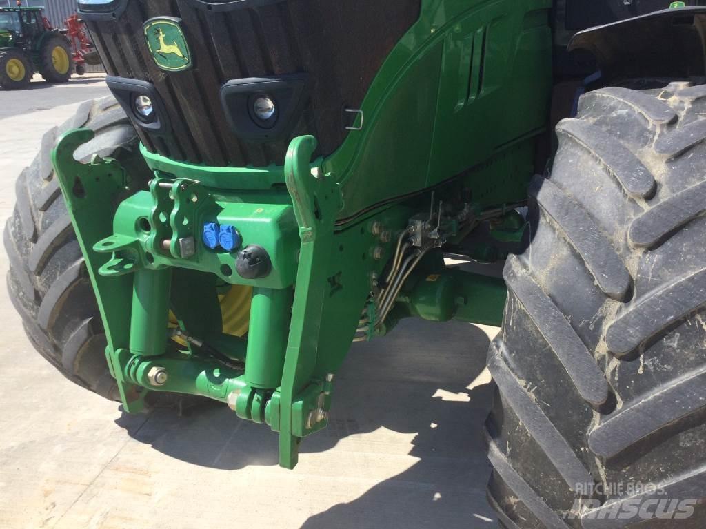 John Deere 6150R Traktoren