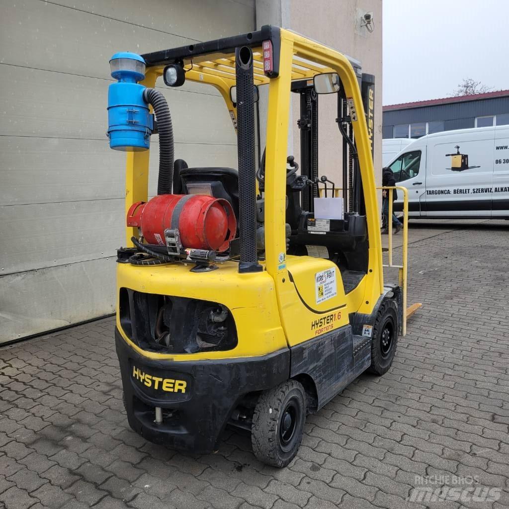 Hyster H 1.6 FT Gas Stapler