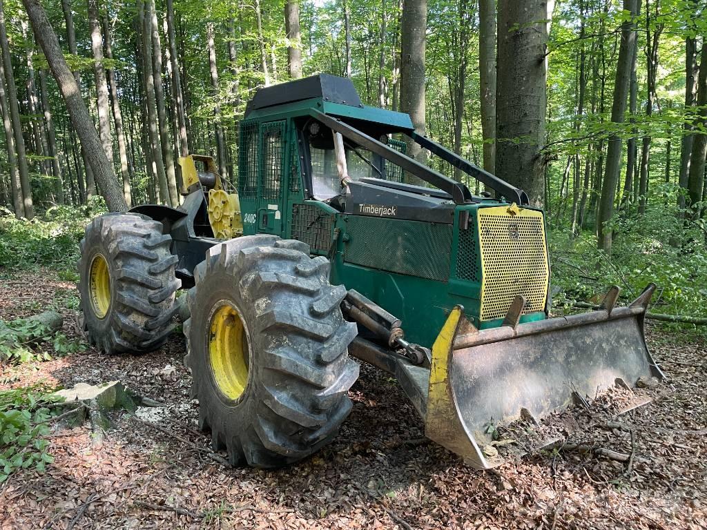 Timberjack 240C Stammholzschlepper