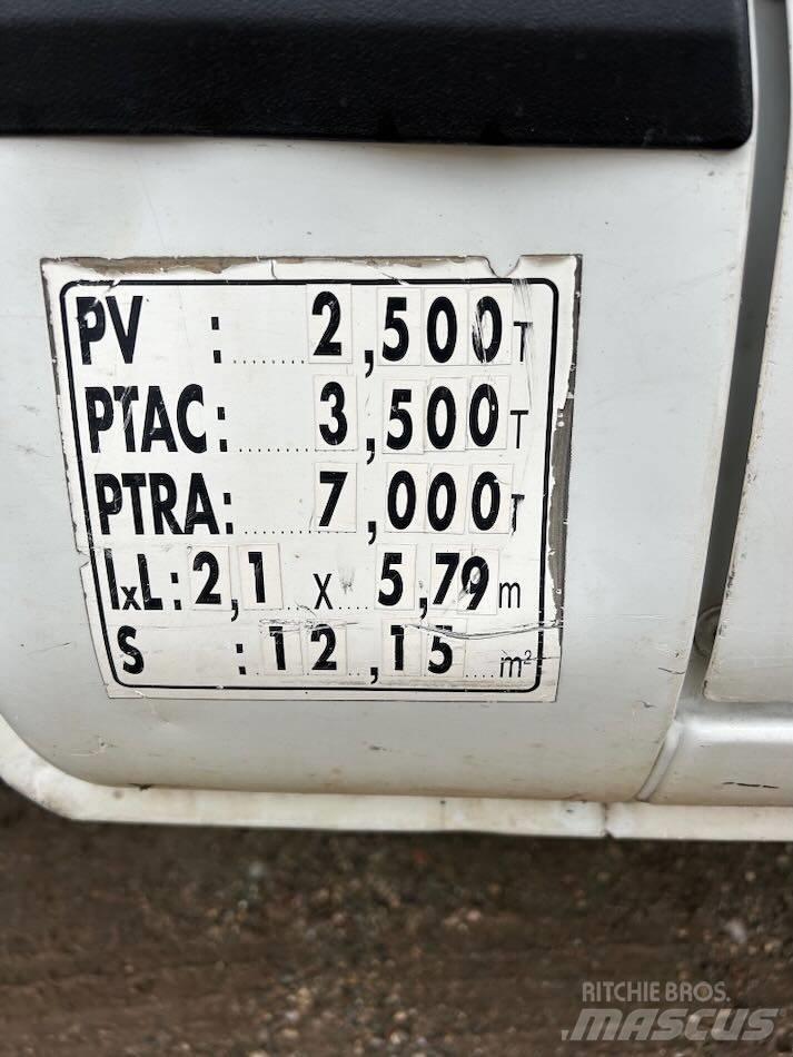 Iveco 35C 11 Lieferwagen