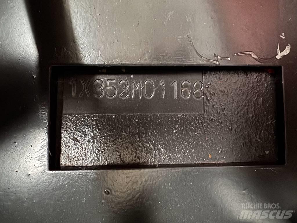 Linde H70D-02 Diesel Stapler