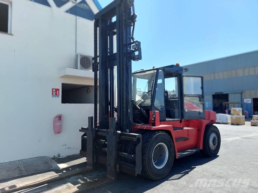 Kalmar DCE120-6 Diesel Stapler