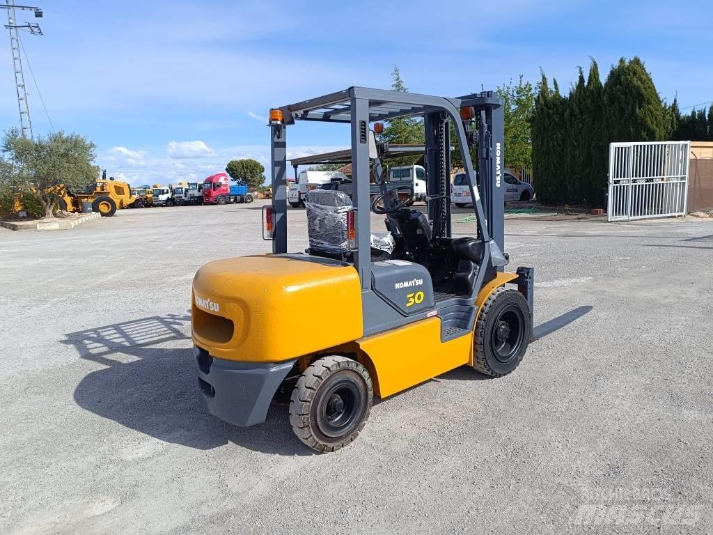 Komatsu FD30T-14 Andere Gabelstapler