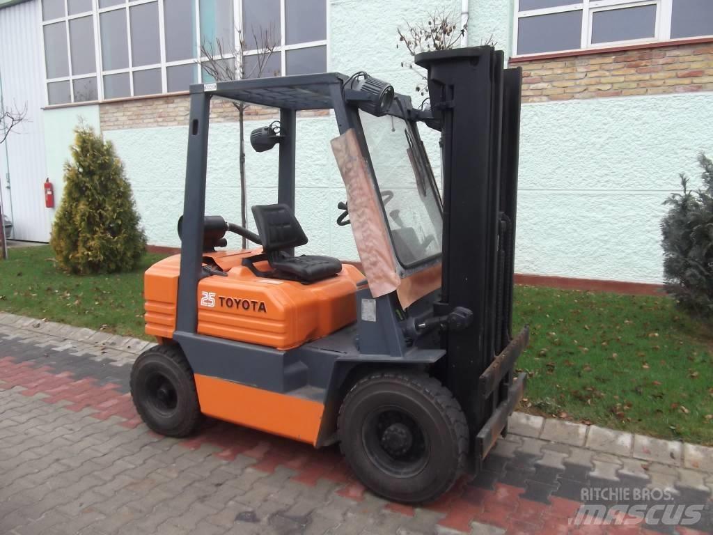 Toyota 5 FD 20 Diesel Stapler