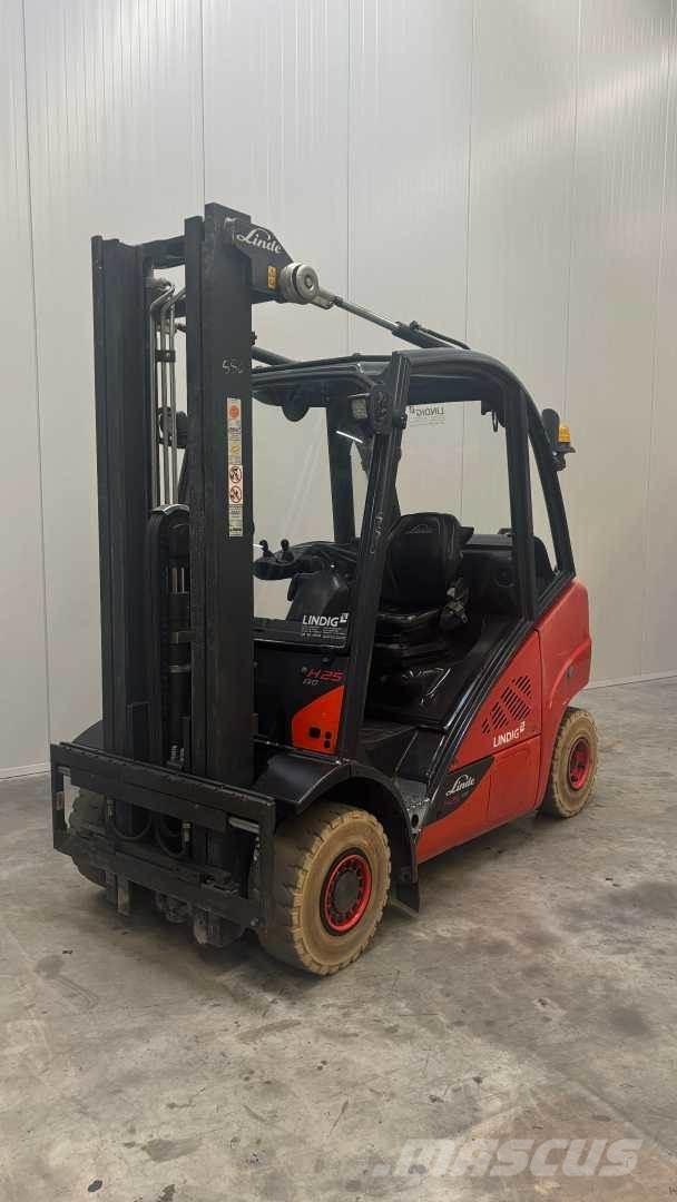 Linde H25T Gas Stapler