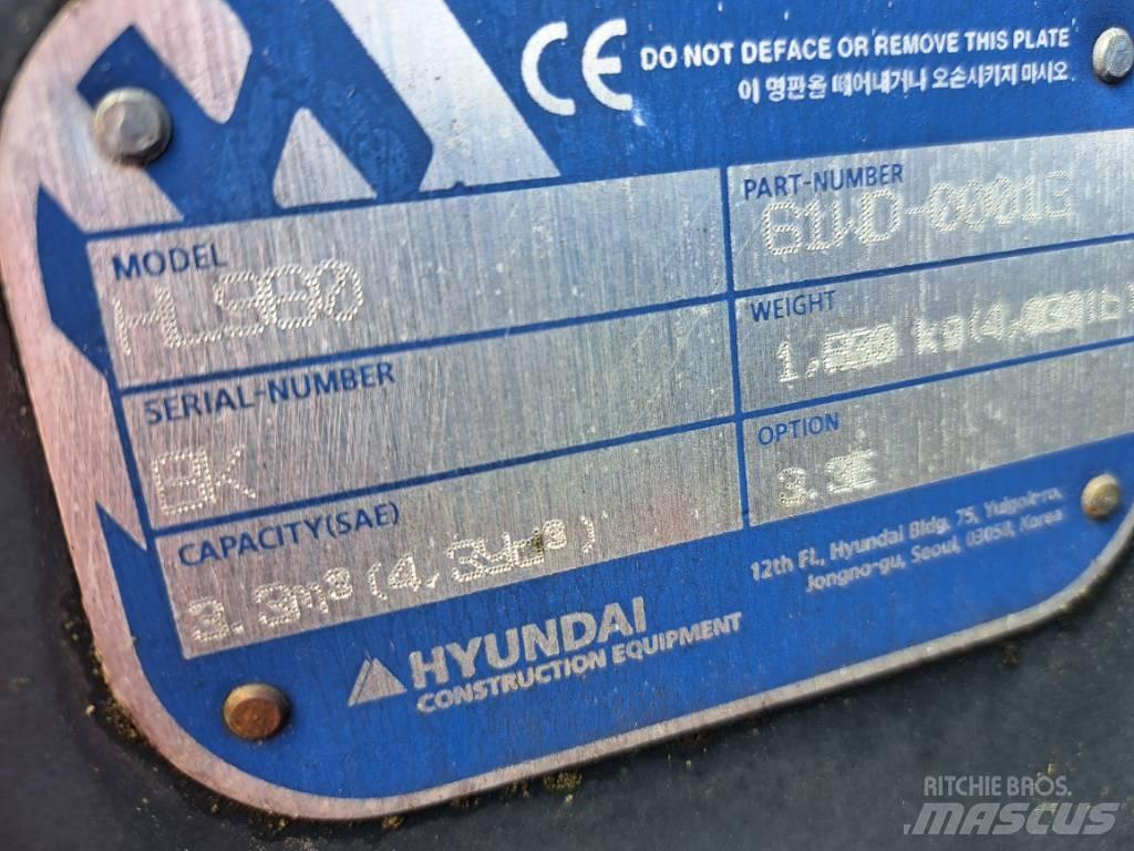 Hyundai HL980 Schaufeln
