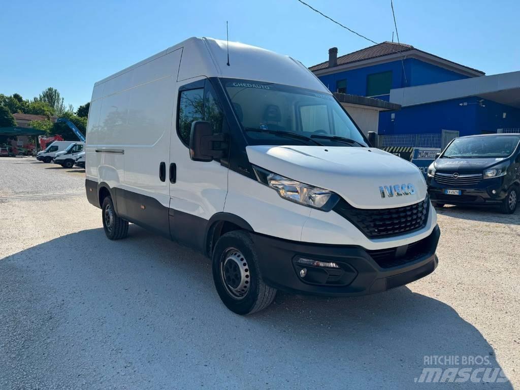 Iveco Daily 35s14 Lieferwagen
