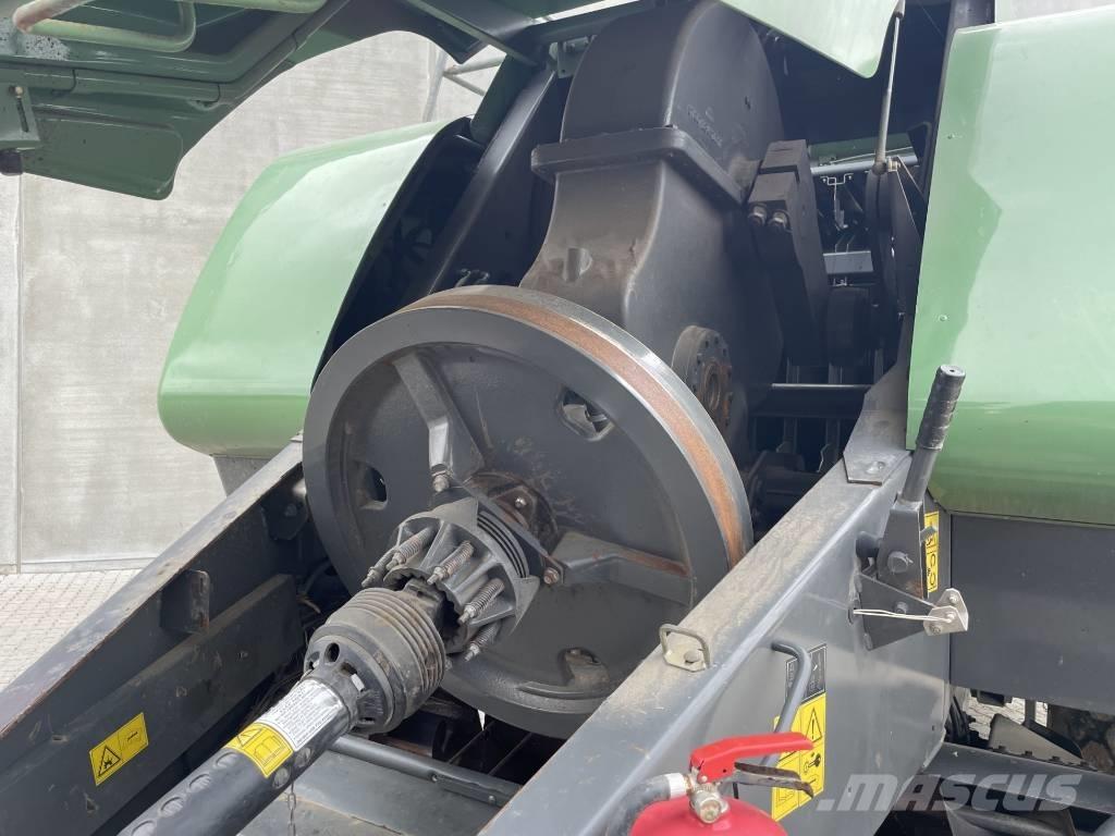 Fendt 12130 N Quaderpressen